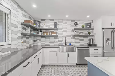 3355 N 6th Avenue, Phoenix, AZ 85013 - Photo 5