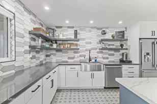 3355 N 6th Ave, Phoenix, AZ 85013 - Photo 5