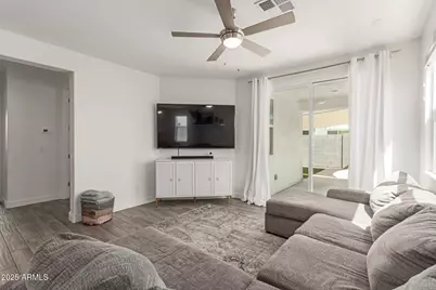 584 E Hazelnut Lane, San Tan Valley, AZ 85140 - Photo 7