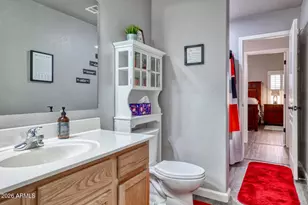 2206 E Ruby Ln, Phoenix, AZ 85024 - Photo 23