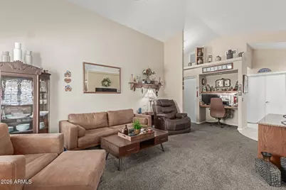 6319 W Mercer Lane, Glendale, AZ 85304 - Photo 9