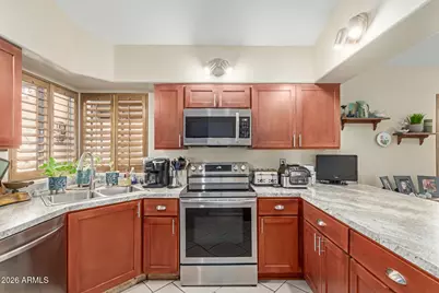 6319 W Mercer Lane, Glendale, AZ 85304 - Photo 11