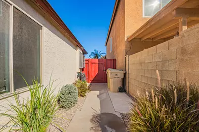 6319 W Mercer Lane, Glendale, AZ 85304 - Photo 31