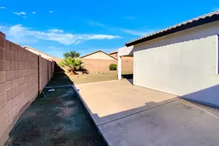 9728 E Kiva Ave, Mesa, AZ 85209 - Photo 17