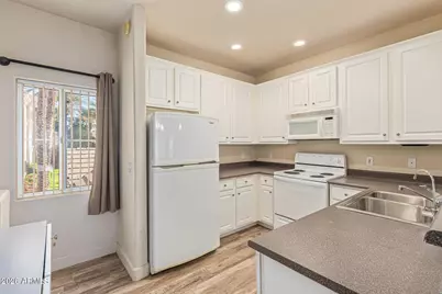 4455 E Paradise Village Parkway #1068, Phoenix, AZ 85032 - Photo 9