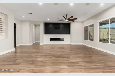 11416 W Tether Trail, Peoria, AZ 85383 - Photo 9