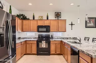 7665 W Fetlock Trail, Peoria, AZ 85383 - Photo 11