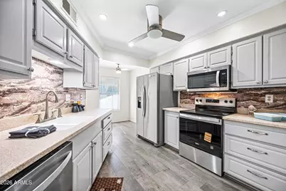 17056 N 107th Avenue, Sun City, AZ 85373 - Photo 7