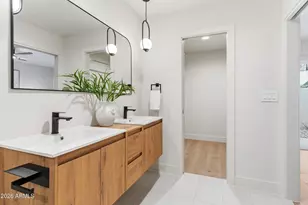 3415 N 36th St, Phoenix, AZ 85018 - Photo 17