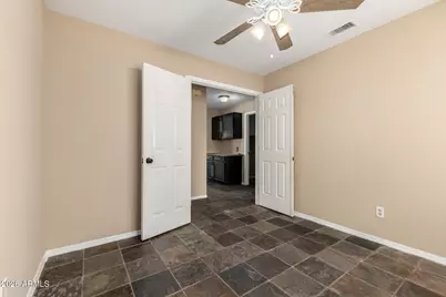 8642 W Laurel Lane, Peoria, AZ 85345 - Photo 13