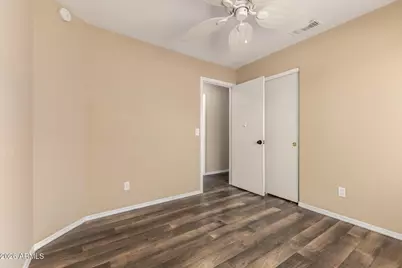 8642 W Laurel Lane, Peoria, AZ 85345 - Photo 15