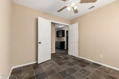 8642 W Laurel Lane, Peoria, AZ 85345 - Photo 13