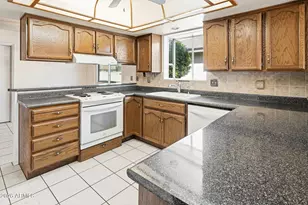 26405 S Greencastle Dr, Sun Lakes, AZ 85248 - Photo 5