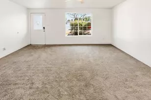 4218 N 49th Dr, Phoenix, AZ 85031 - Photo 3