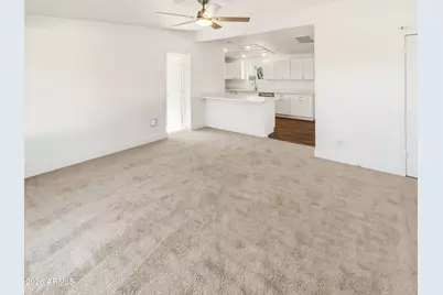 4218 N 49th Drive, Phoenix, AZ 85031 - Photo 15