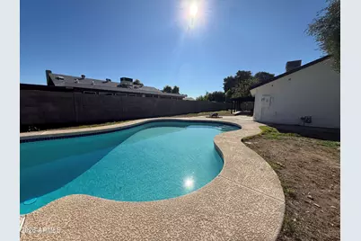 2335 W Caribbean Lane, Phoenix, AZ 85023 - Photo 3