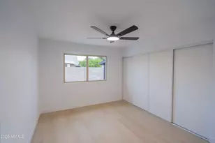 2335 W Caribbean Ln, Phoenix, AZ 85023 - Photo 27