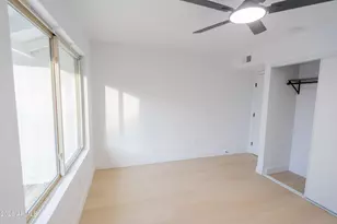 2335 W Caribbean Ln, Phoenix, AZ 85023 - Photo 25