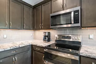 16742 S 181st Ave, Goodyear, AZ 85338 - Photo 9