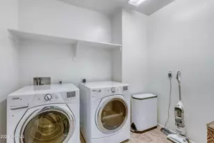 874 E Furness Dr, Gilbert, AZ 85297 - Photo 29