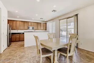 874 E Furness Dr, Gilbert, AZ 85297 - Photo 9