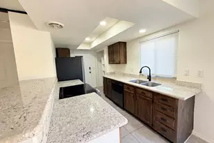 10420 North 11th St, Phoenix, AZ 85020 - Photo 9