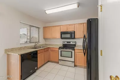 13925 N 149th Drive, Surprise, AZ 85379 - Photo 11