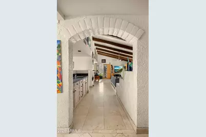 9002 N 83rd Street, Scottsdale, AZ 85258 - Photo 3