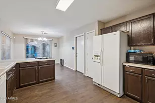 2233 W Alta Vista Rd, Phoenix, AZ 85041 - Photo 11