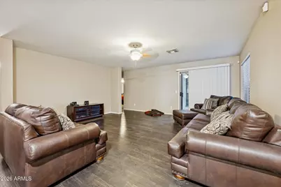 2233 W Alta Vista Road, Phoenix, AZ 85041 - Photo 5