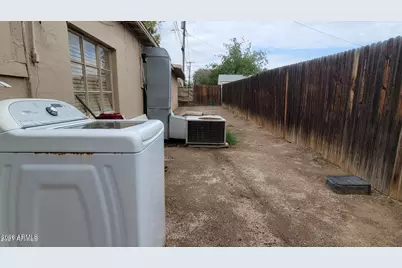 824 E Monroe Avenue, Buckeye, AZ 85326 - Photo 13