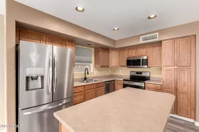 12445 W Montebello Avenue, Litchfield Park, AZ 85340 - Photo 9