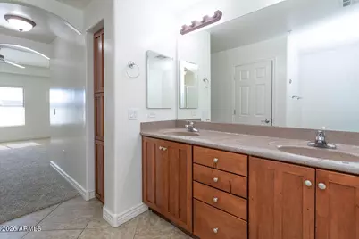 5450 E Deer Valley Drive #4198, Phoenix, AZ 85054 - Photo 17