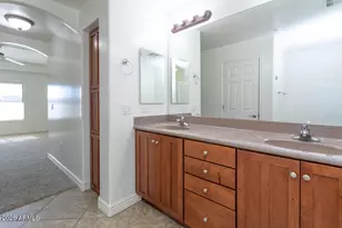 5450 E Deer Valley Dr, Phoenix, AZ 85054 - Photo 17