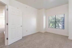 5450 E Deer Valley Dr, Phoenix, AZ 85054 - Photo 19