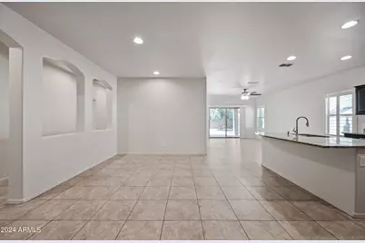 27358 N 174th Lane, Surprise, AZ 85387 - Photo 5