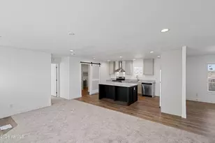 35146 W Lodge Dr, Arlington, AZ 85322 - Photo 9