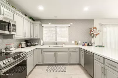 25618 S Ontario Drive, Sun Lakes, AZ 85248 - Photo 9