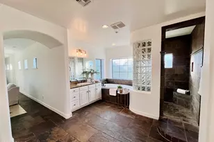12406 W Morning Vista Ln, Peoria, AZ 85383 - Photo 35