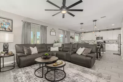 10622 W Crown King Road, Tolleson, AZ 85353 - Photo 9