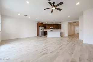7680 W Honeysuckle Dr, Peoria, AZ 85383 - Photo 7
