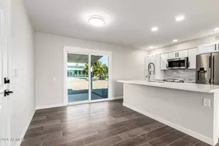 11016 W Sun City Blvd, Sun City, AZ 85351 - Photo 5