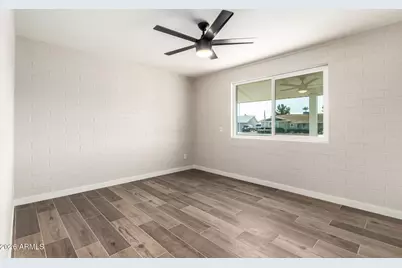 11016 W Sun City Boulevard, Sun City, AZ 85351 - Photo 9