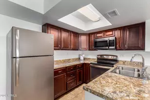 3601 W Tierra Buena Ln, Phoenix, AZ 85053 - Photo 13