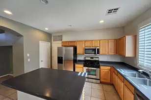 3841 E Minton St, Phoenix, AZ 85042 - Photo 9