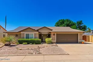 4057 E Wescott Dr, Phoenix, AZ 85050 - Photo 1