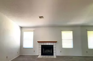 4057 E Wescott Dr, Phoenix, AZ 85050 - Photo 5