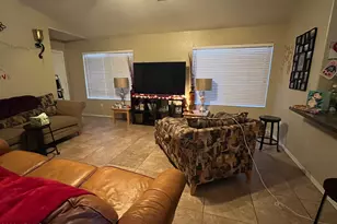 329 N Abalone Dr, Gilbert, AZ 85233 - Photo 3
