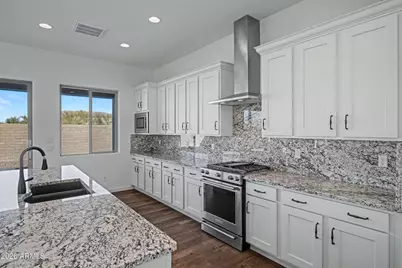 8032 E June Circle, Mesa, AZ 85207 - Photo 11