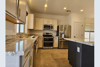 32310 N Cherry Creek Road, San Tan Valley, AZ 85144 - Photo 7